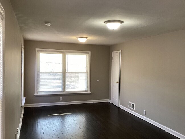 1115 Richmond Ave-Unit -Richmond 1115 Unit 2 in Dayton, OH - Foto de edificio - Building Photo