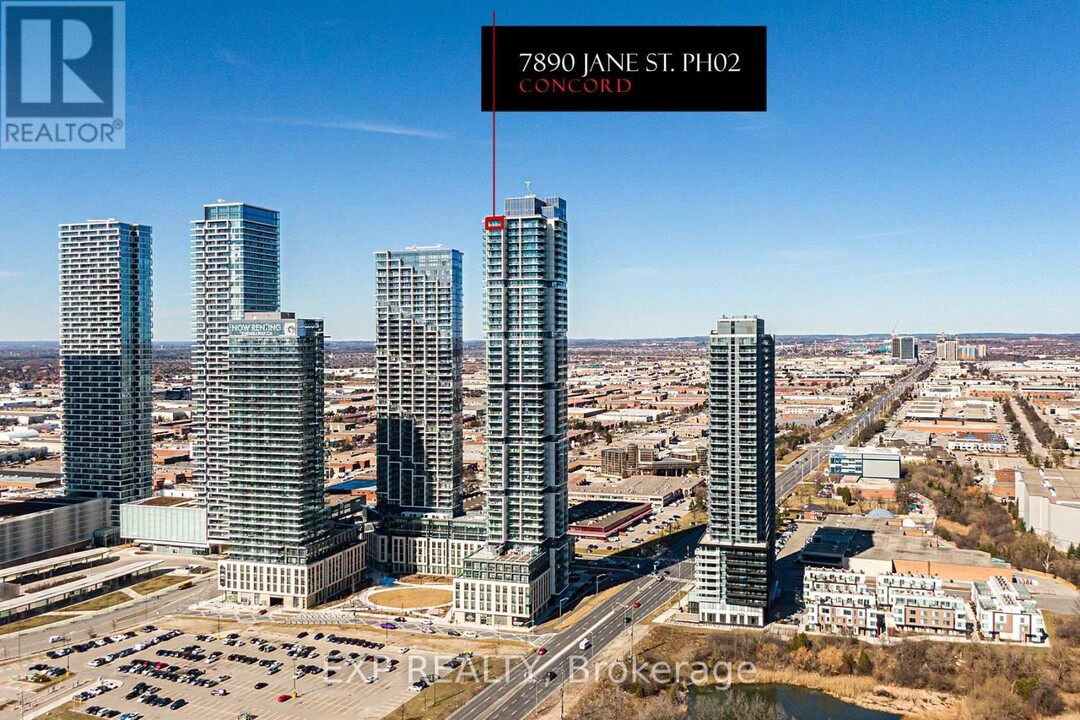 7890 Jane St in Vaughan, ON - Building Photo