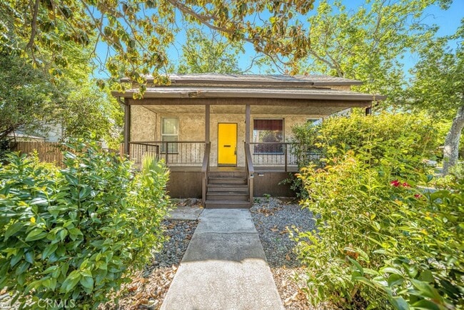 property at 1147 W 4th St