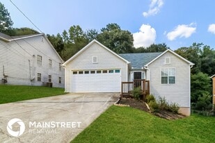 1826 Killarney Dr SW in Marietta, GA - Building Photo