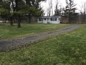 5766 Sliker Hill Rd in Conesus, NY - Foto de edificio - Building Photo