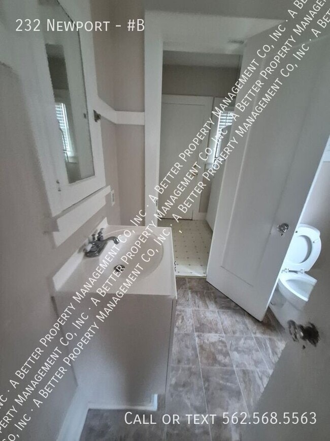 232 Newport Ave in Long Beach, CA - Building Photo - Building Photo