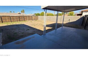 11334 W Duluth Ave in Youngtown, AZ - Building Photo