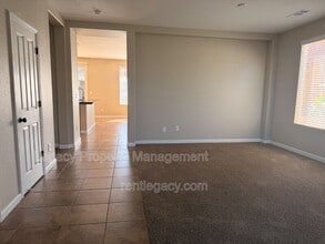 4711 Summerset Dr in Fairfield, CA - Building Photo - Building Photo