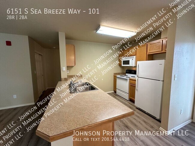 6151 S Sea Breeze Way in Boise, ID - Building Photo - Building Photo