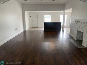 2212 Division Ave in West Palm Beach, FL - Building Photo - Building Photo