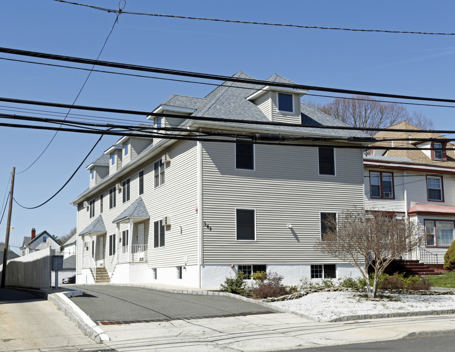 341 S Broad St in Elizabeth, NJ - Building Photo