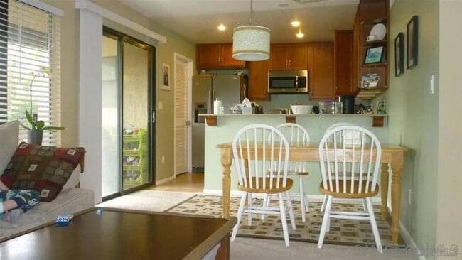 8434 Summerdale Rd, Unit B in San Diego, CA - Building Photo - Building Photo