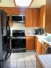 885 W 56th St in San Bernardino, CA - Building Photo - Building Photo
