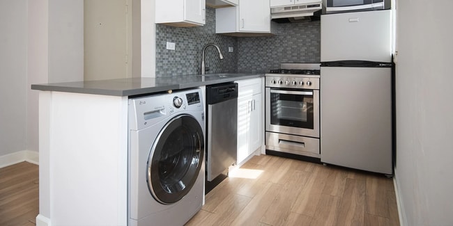 property at 511 W Belmont Ave