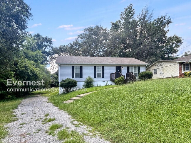 property at 704 Robin Rd