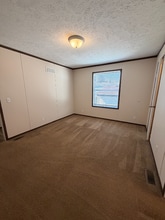 90 Dunlap Cir in Oxford, MI - Foto de edificio - Building Photo