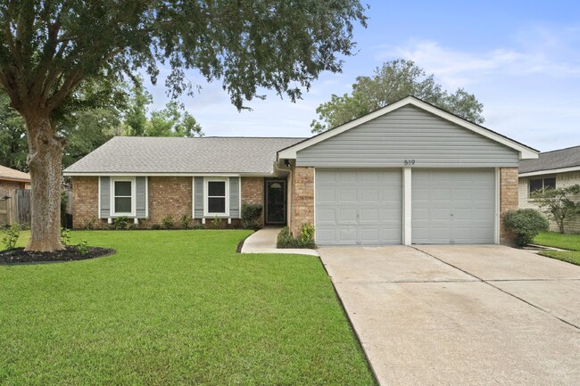 519 Stephanie Dr in Missouri City, TX - Foto de edificio - Building Photo