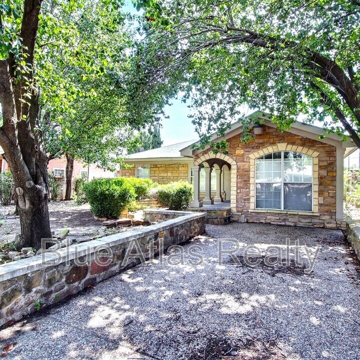 7838 Maxwell Ave in Dallas, TX - Building Photo