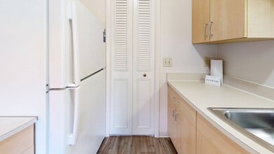 Wood Creek Apartments in Kenosha, WI - Building Photo - Building Photo