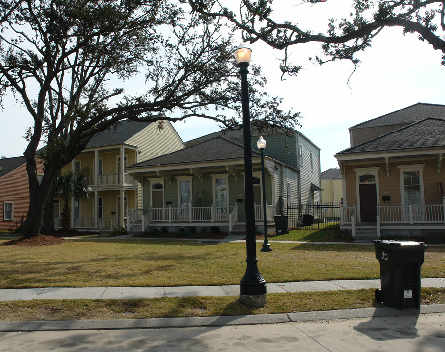 1820 Annunciation St in New Orleans, LA - Foto de edificio