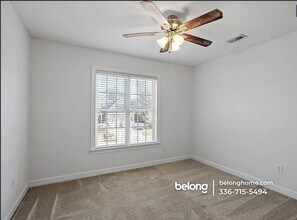 4516 Ocean Crest Cir in Raleigh, NC - Foto de edificio - Building Photo