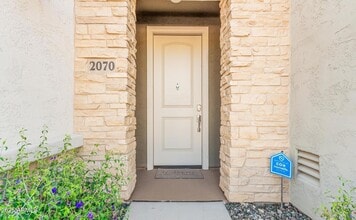 5100 E Rancho Paloma Dr, Unit 2070 in Cave Creek, AZ - Building Photo - Building Photo