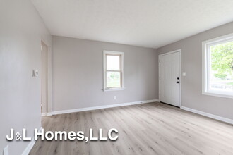 1421 E 20th Ave in Columbus, OH - Building Photo - Building Photo