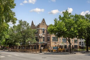 4555 Malden St in Chicago, IL - Building Photo