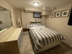 15 Chilcott Pl, Unit B1 in Boston, MA - Building Photo - Building Photo