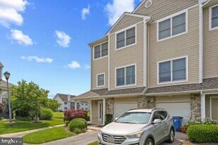 312 Blenny Ln in Chester, MD - Building Photo