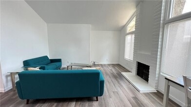 2061 W Redlands Blvd in Redlands, CA - Building Photo - Building Photo