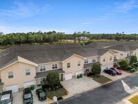 1491 Bentley Cir in Fort Walton Beach, FL - Foto de edificio - Building Photo