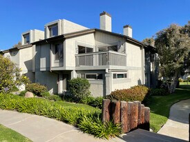 3003 Harbor Blvd, Unit 3003 in Oxnard, CA - Building Photo