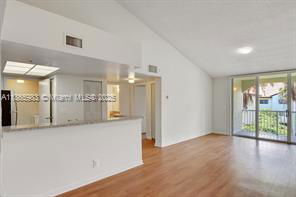 3605 NE 207th St in Miami, FL - Building Photo - Building Photo