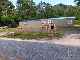 1741 Horne Rd in Sumter, SC - Building Photo