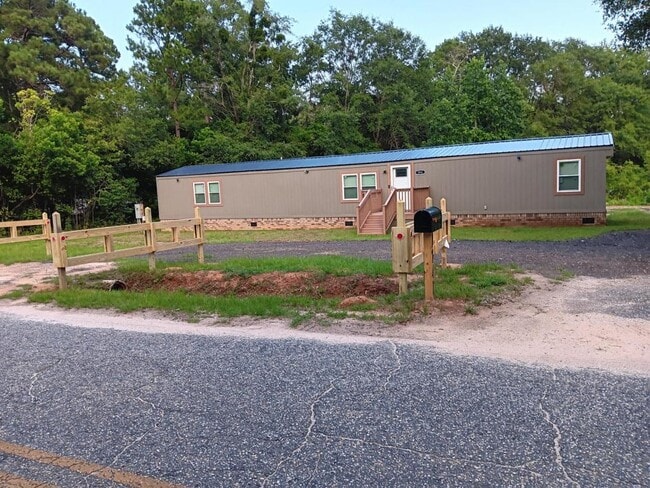 property at 1741 Horne Rd