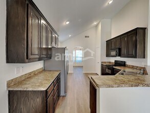 429 Brookhollow Ln in Saginaw, TX - Foto de edificio - Building Photo