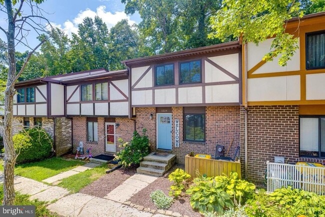 property at 1224 Heartwood Ct