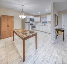 301 S Lakeside Dr in Lake Worth Beach, FL - Building Photo - Building Photo