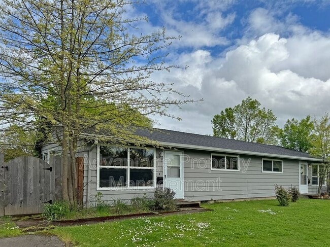 property at 1523 NW Kings Blvd