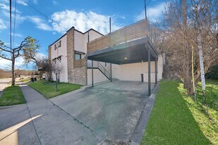 2303 Park Hill Dr in Fort Worth, TX - Building Photo