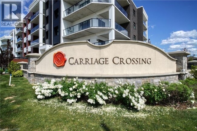 245 Grey Silo Rd in Waterloo, ON - Building Photo - Building Photo