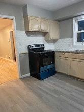 5706 Pratt St in Omaha, NE - Building Photo - Building Photo