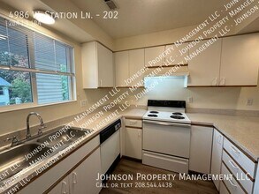 4986 W Station Ln in Boise, ID - Building Photo - Building Photo