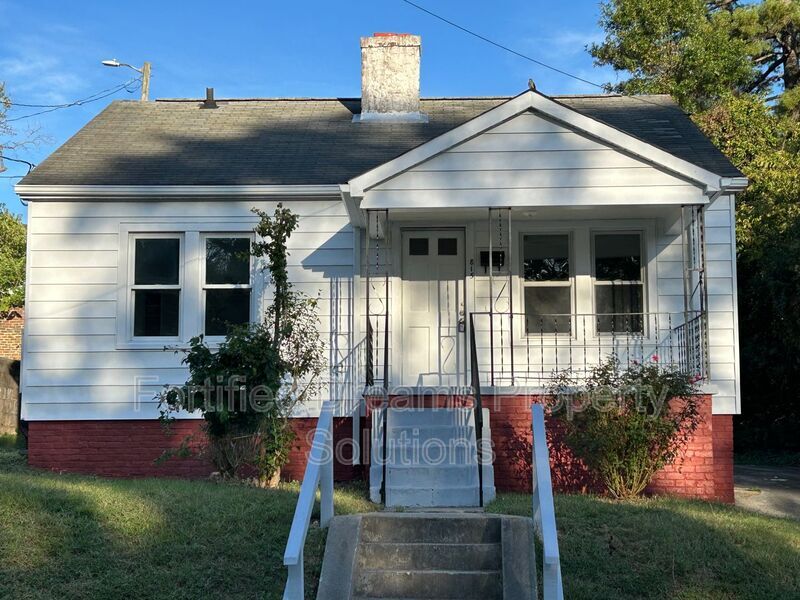 815 Camel Ave in Winston-Salem, NC - Building Photo