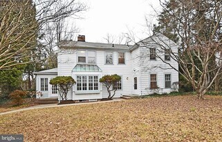 4509 Ellicott St NW in Washington, DC - Building Photo