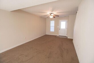 4718 Dehaven Dr in Columbia, MO - Building Photo - Building Photo