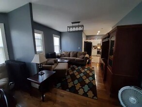 136 New Boston Rd in Fall River, MA - Building Photo - Building Photo