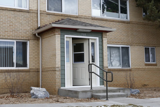 Correll Apartments in Boulder, CO - Building Photo - Building Photo