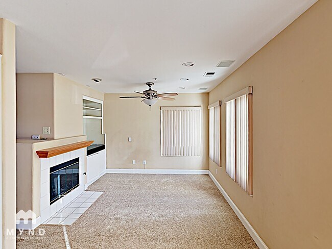 275 Brookview Ct in Santee, CA - Building Photo - Building Photo