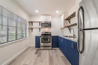 2219 24th Ave S in St. Petersburg, FL - Building Photo - Building Photo