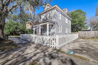 117 W 6th St in Jacksonville, FL - Building Photo - Building Photo