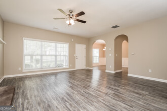 193 Revolutionary Dr in Hampton, GA - Building Photo - Building Photo