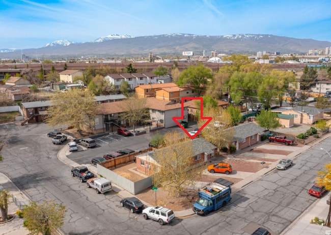 2551 E St in Sparks, NV - Foto de edificio - Building Photo